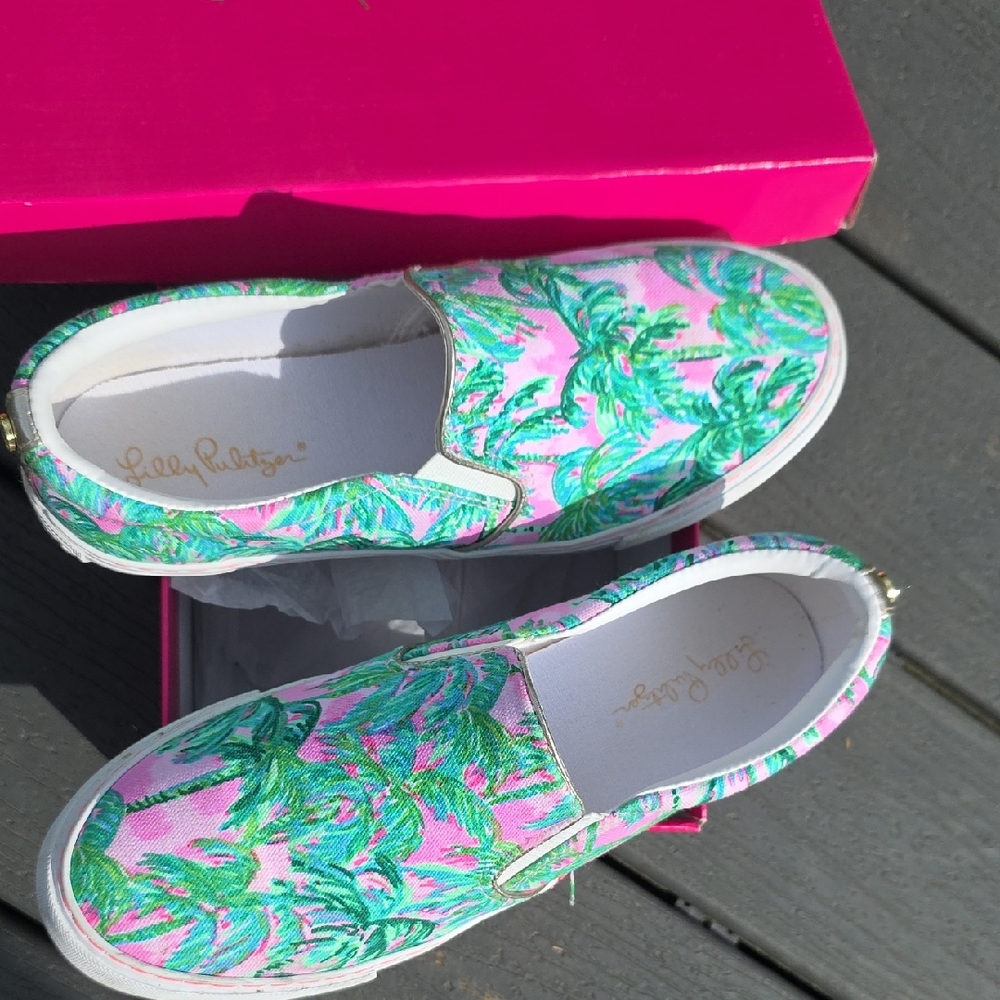 Lilly Pulitzer Julie Sneakers Woman Size 8.5 Pink And Green Palm Trees